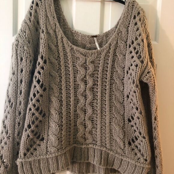 Free People Fluff Sweater *Oatmeal* Size Medium - Picture 3 of 8